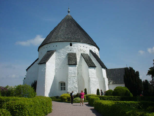 Oesterlars Rundkirke